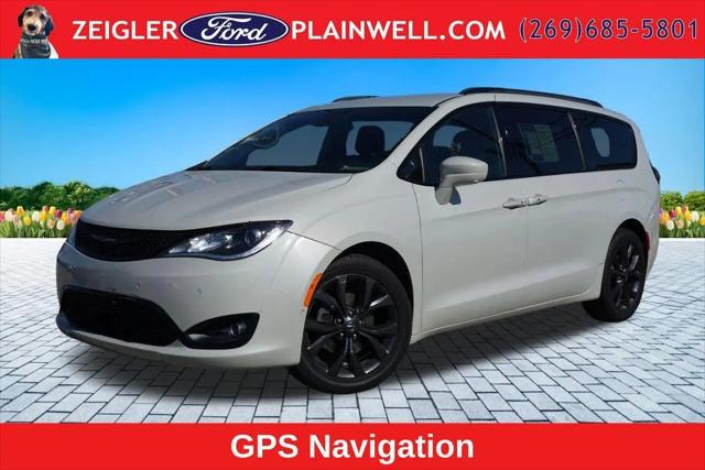 2020 Chrysler Pacifica Touring for sale in Plainwell, MI