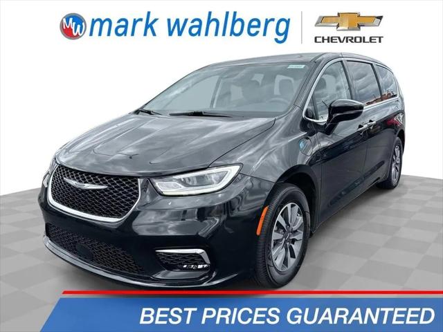 2024 Chrysler Pacifica Hybrid Select for sale in Columbus, OH