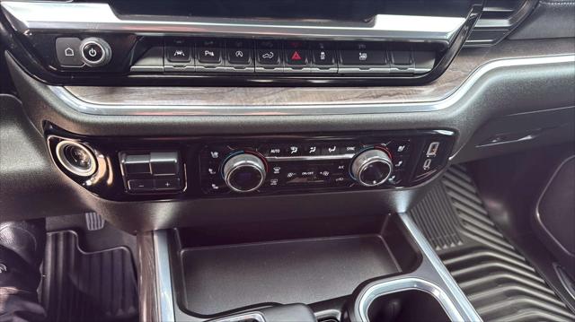 2023 Chevrolet Silverado 1500 4WD Crew Cab Short Bed LTZ