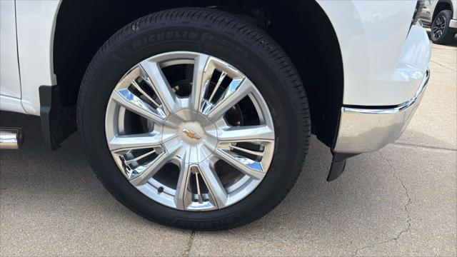 2023 Chevrolet Silverado 1500 4WD Crew Cab Short Bed LTZ