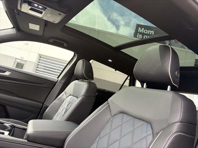 2026 Volkswagen Atlas Cross Sport SEL Premium R-Line