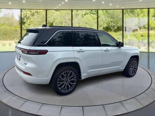 2026 Jeep Grand Cherokee GRAND CHEROKEE SUMMIT 4X4 2026 Jeep Grand Cherokee GRAND CHEROKEE SUMMIT 4X4