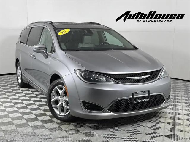 2017 Chrysler Pacifica Limited for sale in Bloomington, IL