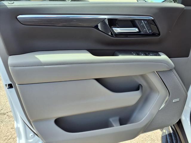 2026 Chevrolet Suburban LT, 4WD