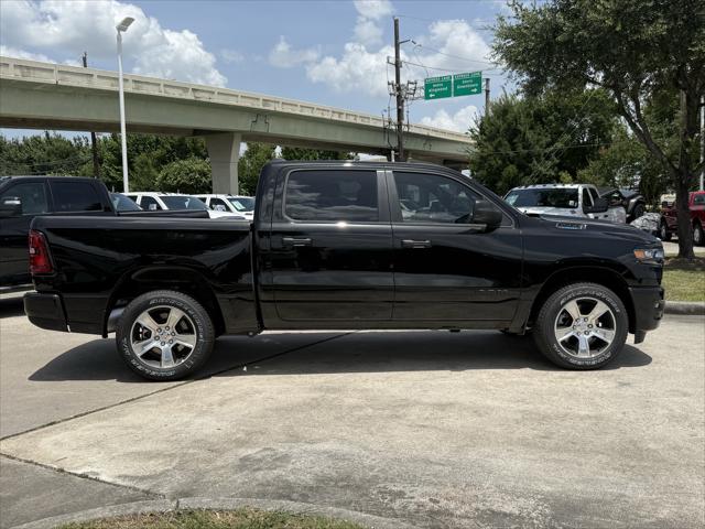 2026 RAM 1500 RAM 1500 EXPRESS CREW CAB 4X2 57 BOX
