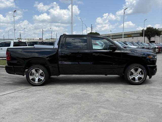 2026 RAM 1500 RAM 1500 EXPRESS CREW CAB 4X2 57 BOX