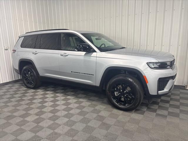 2026 Jeep Grand Cherokee Altitude 4x4 for sale in Celina, OH