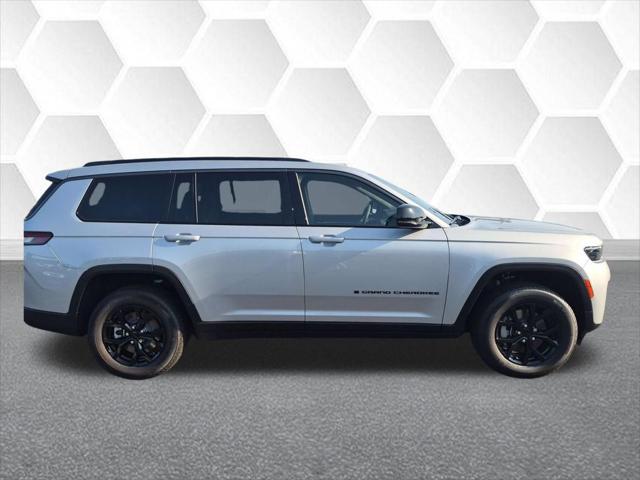 2026 Jeep Grand Cherokee L GRAND CHEROKEE L LAREDO ALTITUDE 4X4 2026 Jeep Grand Cherokee L GRAND CHEROKEE L LAREDO ALTITUDE 4X4