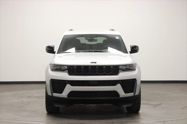 2026 Jeep Grand Cherokee L GRAND CHEROKEE L LAREDO ALTITUDE 4X4