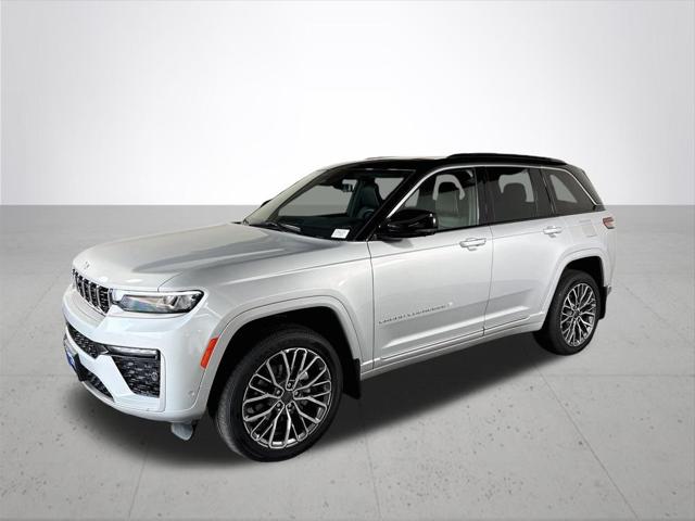 2026 Jeep Grand Cherokee GRAND CHEROKEE SUMMIT 4X4