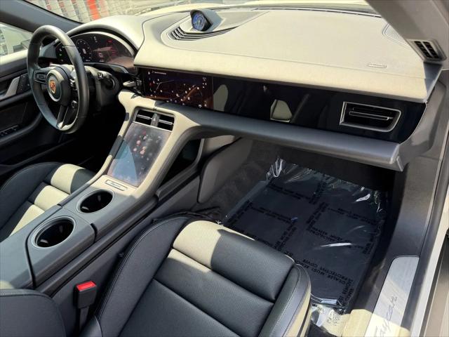 2025 Porsche Taycan Taycan