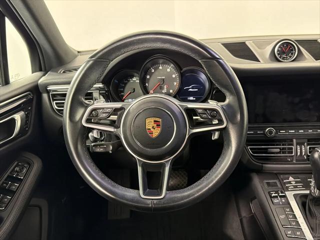 2020 Porsche Macan Macan