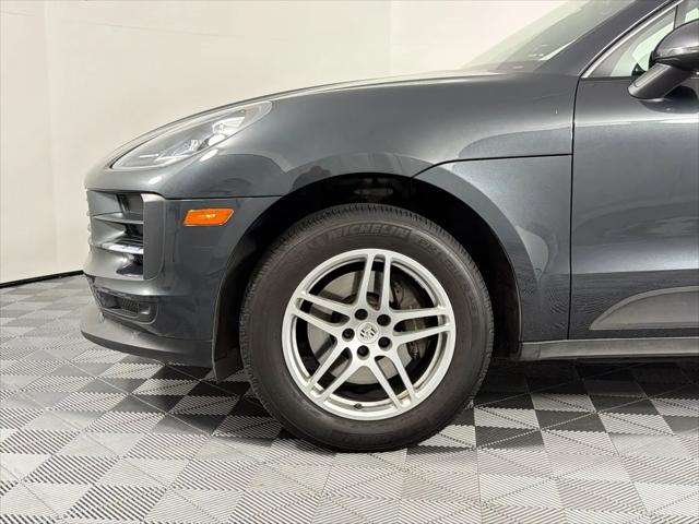 2020 Porsche Macan Macan