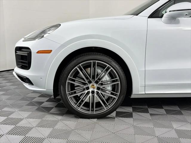 2023 Porsche Cayenne Turbo
