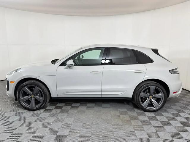 2025 Porsche Macan Macan