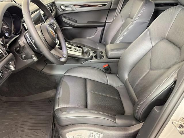 2025 Porsche Macan Macan