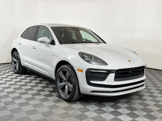 2025 Porsche Macan Macan