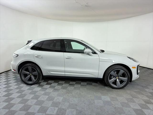 2025 Porsche Macan Macan