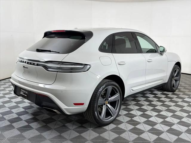 2025 Porsche Macan Macan