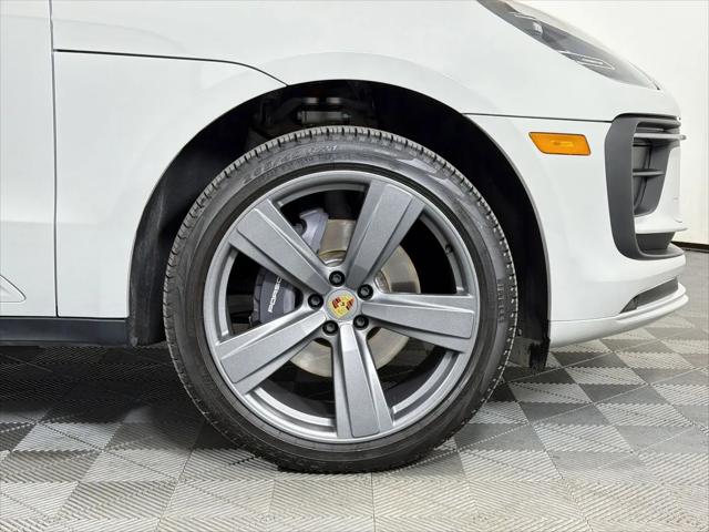 2025 Porsche Macan Macan