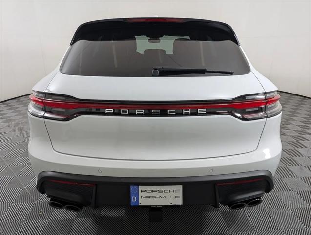 2026 Porsche Macan Macan