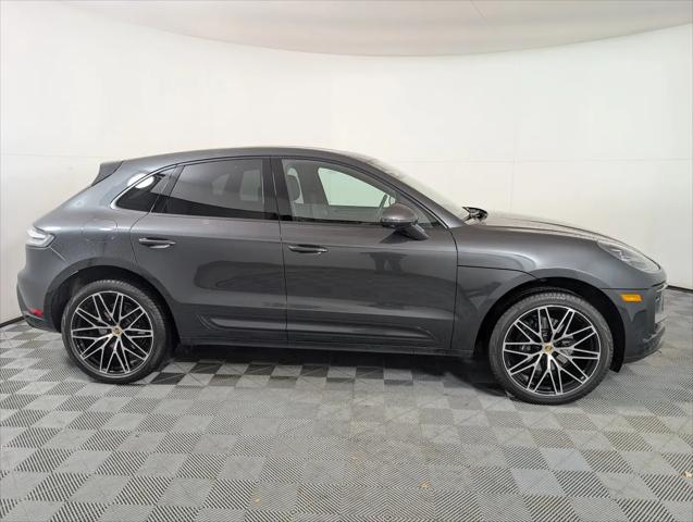 2025 Porsche Macan Macan