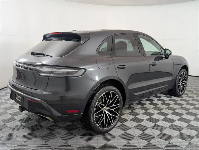 2025 Porsche Macan Macan