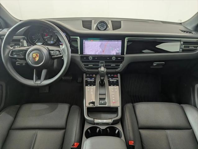 2025 Porsche Macan Macan