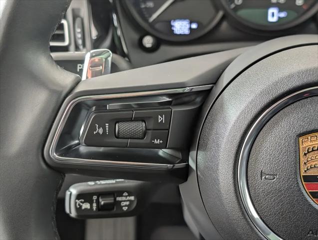 2025 Porsche Macan Macan