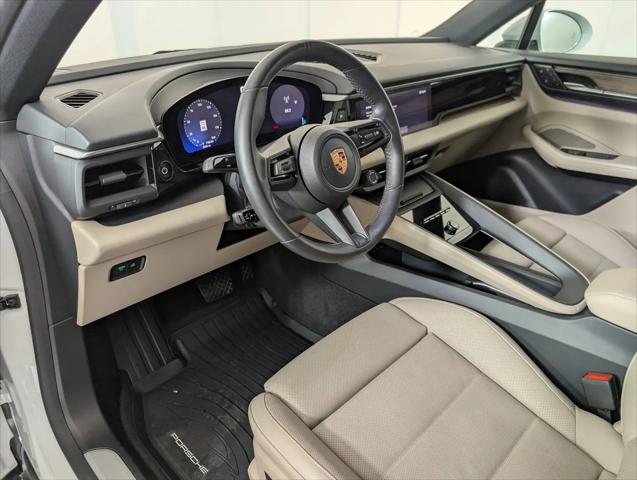2025 Porsche Macan Electric 4