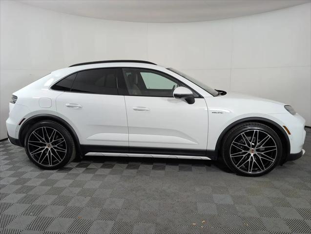 2025 Porsche Macan Electric 4