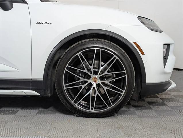 2025 Porsche Macan Electric 4