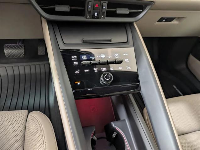 2025 Porsche Macan Electric 4