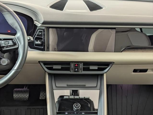 2025 Porsche Macan Electric 4
