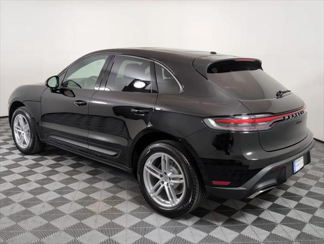 2025 Porsche Macan Macan