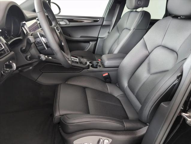 2025 Porsche Macan Macan