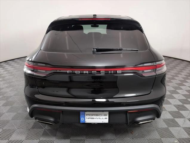 2025 Porsche Macan Macan