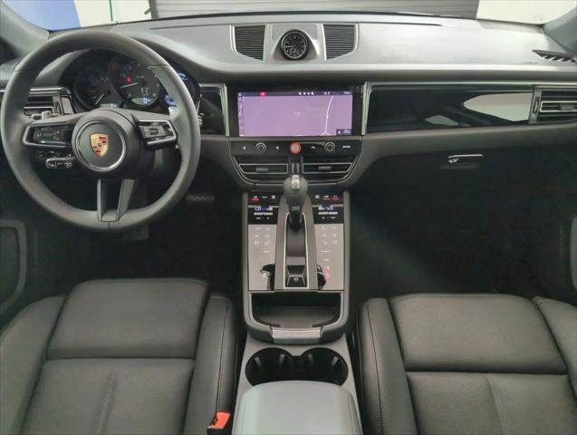 2025 Porsche Macan Macan
