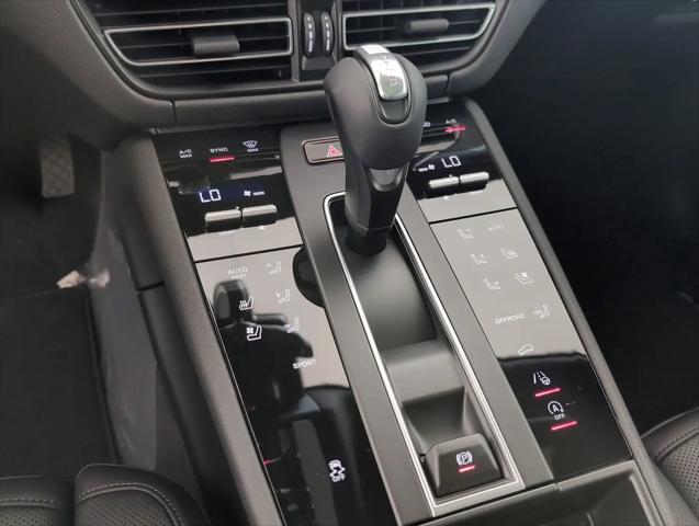 2025 Porsche Macan Macan
