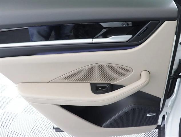 2024 Porsche Macan Electric 4