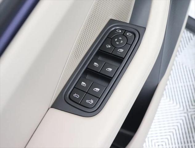 2024 Porsche Macan Electric 4