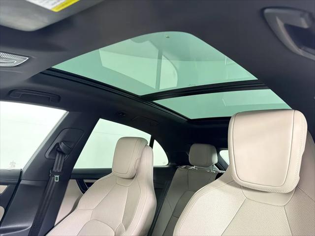2025 Porsche Macan Electric 4