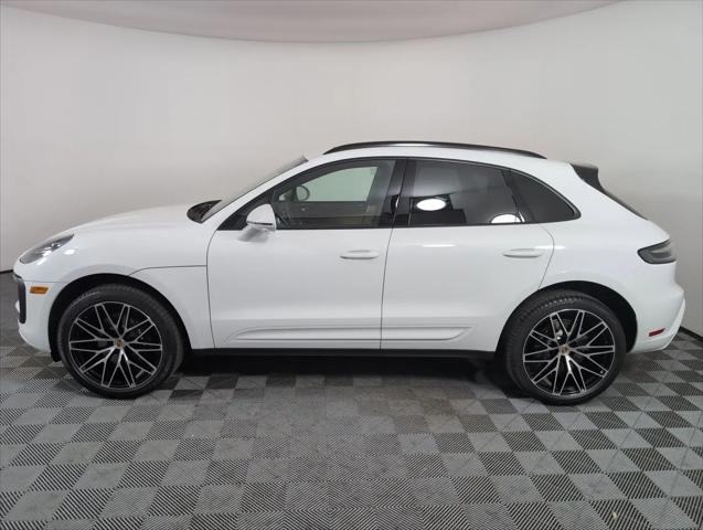 2025 Porsche Macan Macan
