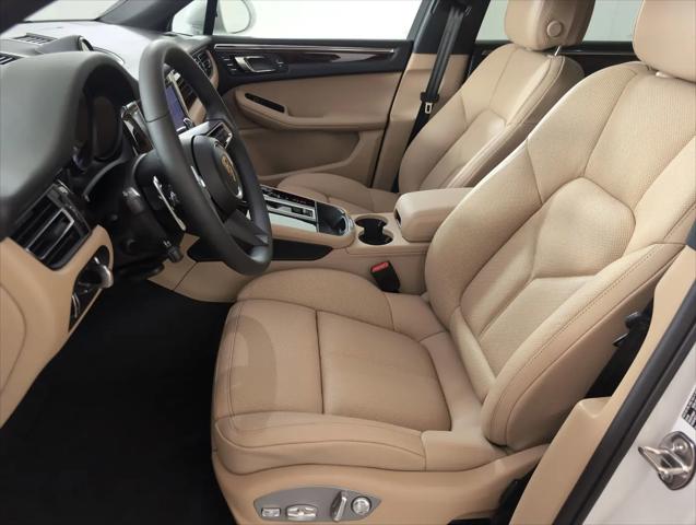 2025 Porsche Macan Macan
