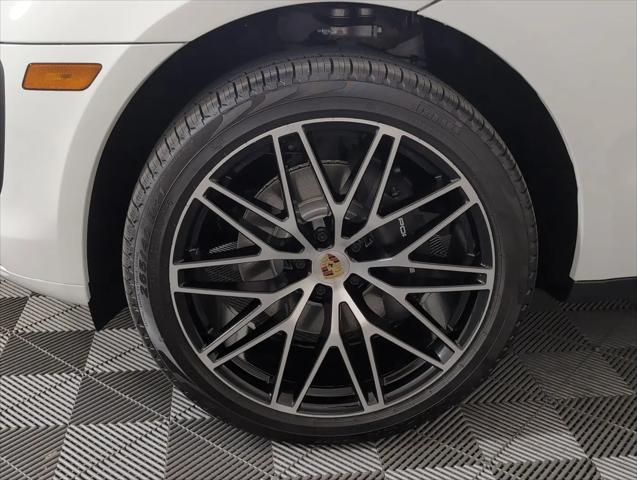 2025 Porsche Macan Macan