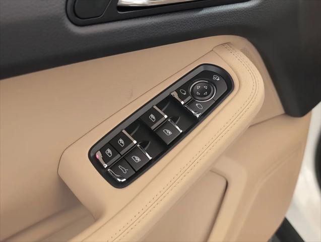 2025 Porsche Macan Macan