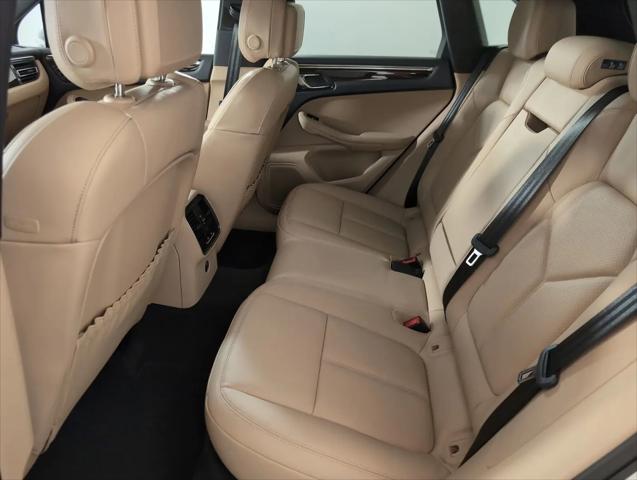 2025 Porsche Macan Macan