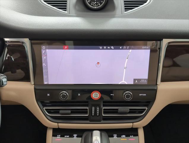 2025 Porsche Macan Macan