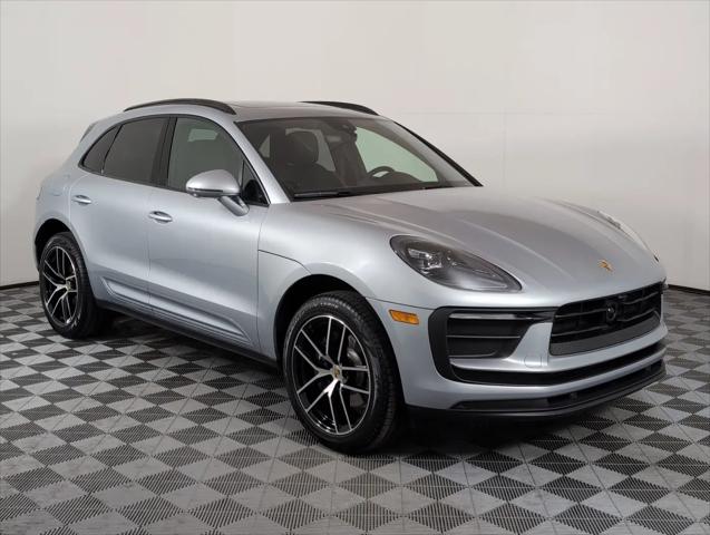 2025 Porsche Macan Macan