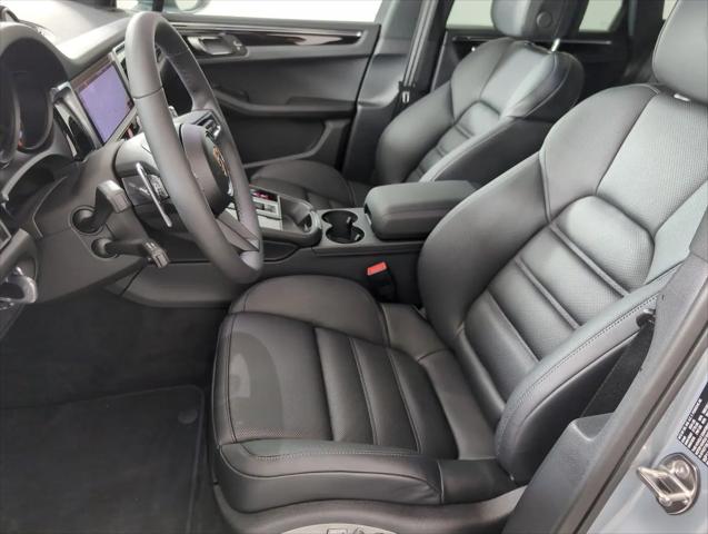 2025 Porsche Macan Macan